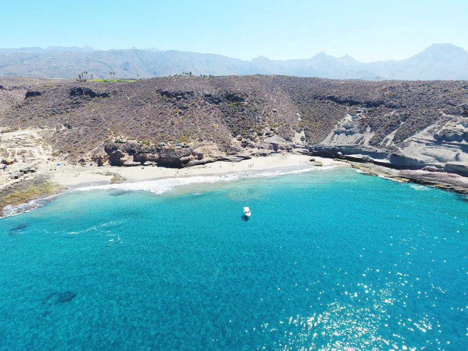 playa diego hernandez